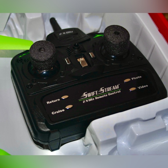 Camera Drone - Swift Stream Z-34CV - Brand New - Picture 5 of 9